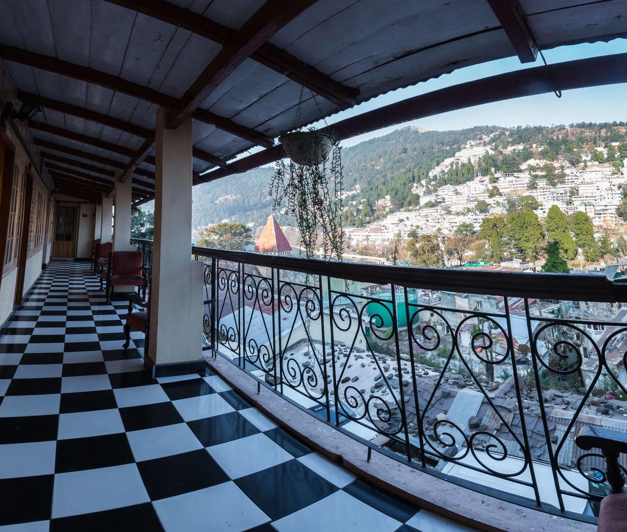 Himalaya Hotel Nainital Buitenkant foto
