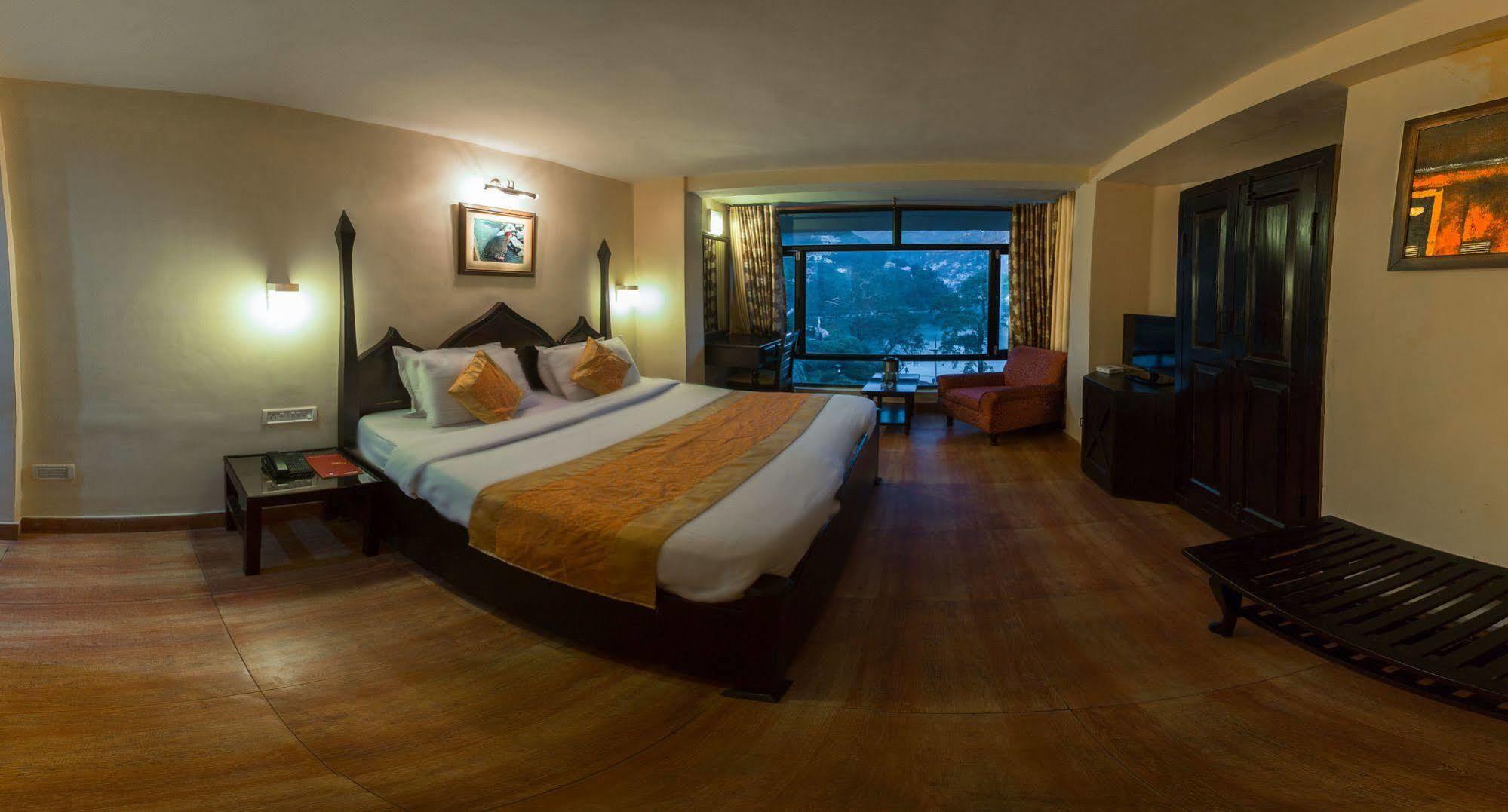 Himalaya Hotel Nainital Buitenkant foto