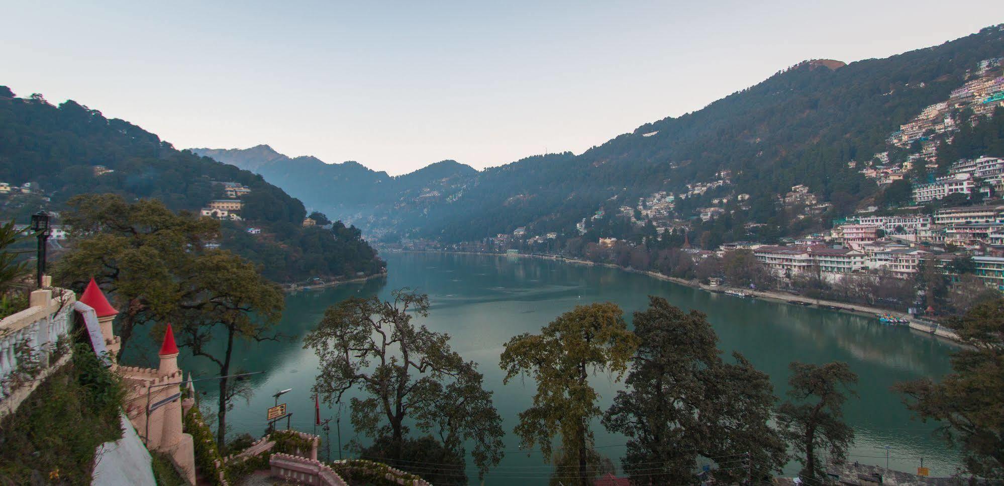 Himalaya Hotel Nainital Buitenkant foto